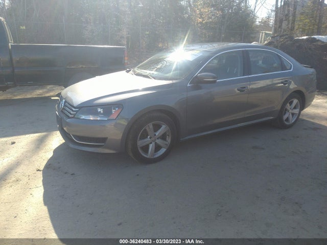 1VWBT7A39EC114759 Volkswagen PASSAT SE