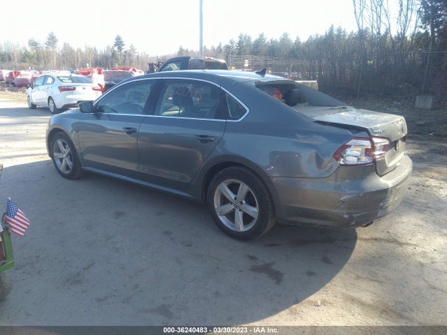 1VWBT7A39EC114759 Volkswagen PASSAT SE