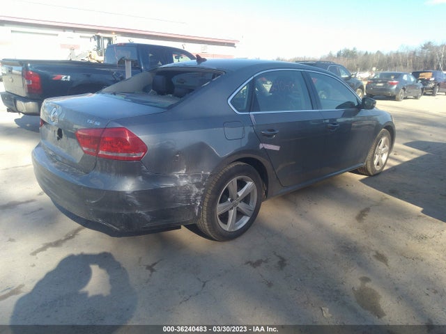 1VWBT7A39EC114759 Volkswagen PASSAT SE