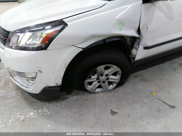 Chevrolet Traverse Ls 2016 1GNKVFKD6GJ311019 Image 7