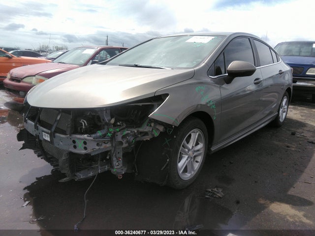 2017 Chevrolet Cruze, VIN: 1G1BE5SM5H7194642
