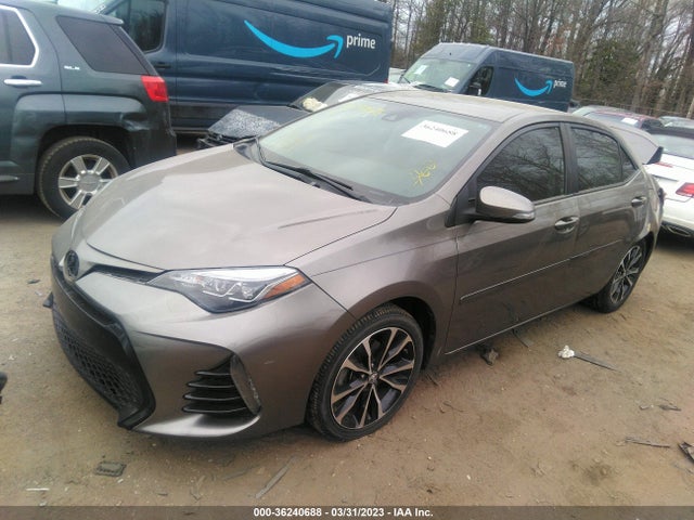 Toyota COROLLA SE 2018 5YFBURHE4JP741356 Image 2