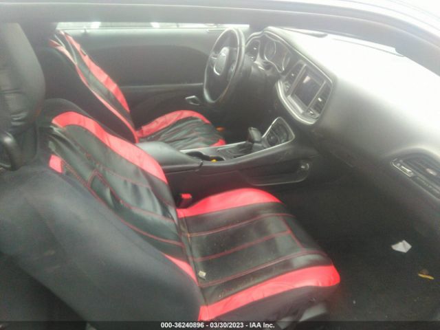 2C3CDZAG7JH294483 Dodge Challenger Sxt