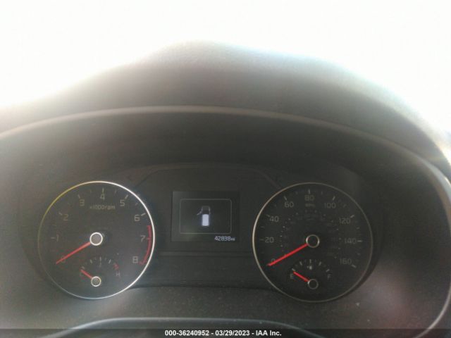 KNDPMCAC8J7444698 KIA Sportage Lx