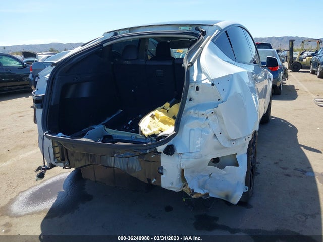Tesla Model Y Standard Range 2021 5YJYGDED8MF103000 Image 6