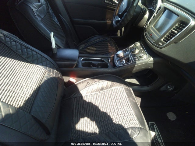 1C3CCCAB1GN137598 Chrysler 200 Limited