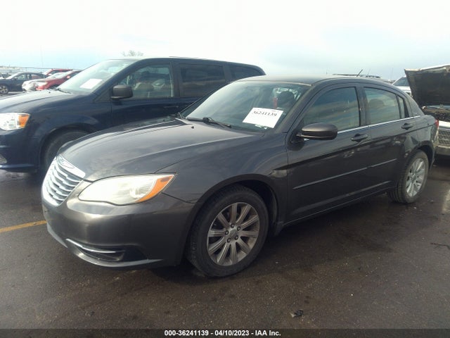 1C3CCBBG0EN194800 Chrysler 200 Touring