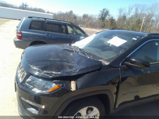 3C4NJDBBXJT436688 Jeep Compass Latitude