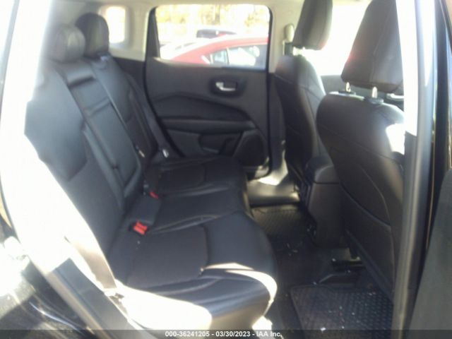 3C4NJDBBXJT436688 Jeep Compass Latitude