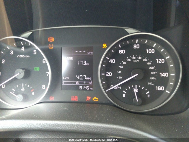 Hyundai ELANTRA SE 2018 5NPD74LF7JH272425 Image 9