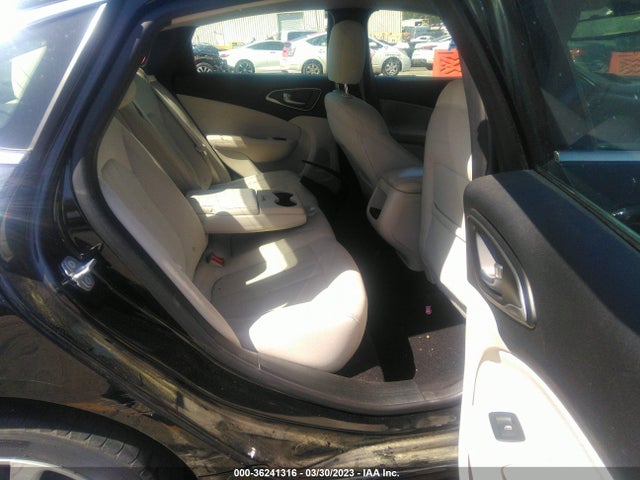 1C3CCCFB8HN508668 Chrysler 200 Touring
