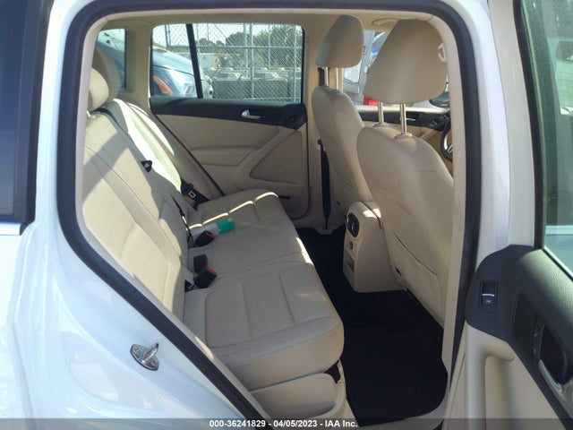 WVGBV7AX7FW511642 Volkswagen Tiguan Sel
