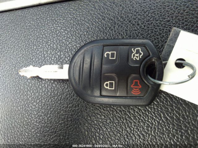 1ZVBP8EM2E5286102 Ford Mustang V6