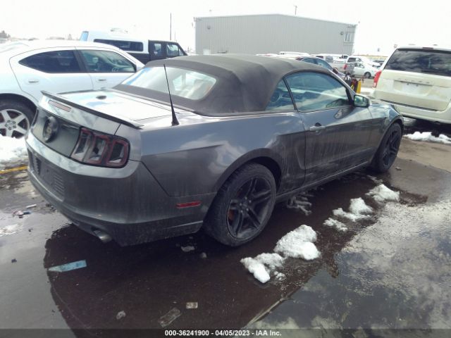 1ZVBP8EM2E5286102 Ford Mustang V6