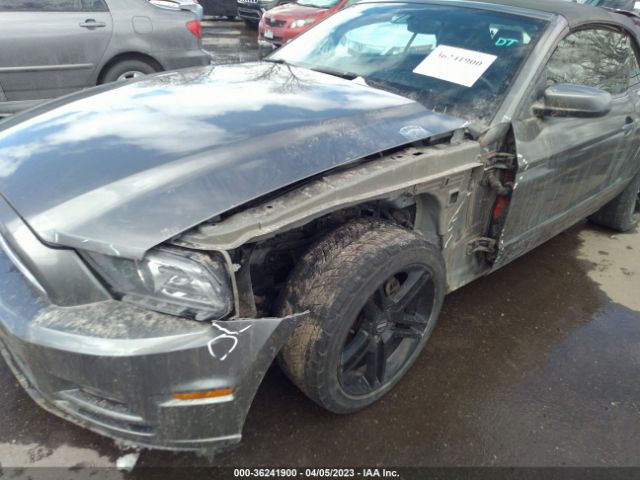 1ZVBP8EM2E5286102 Ford Mustang V6