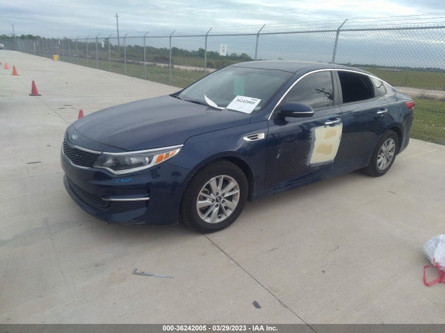 KIA Optima Lx 2018 5XXGT4L38JG184400 Image 2