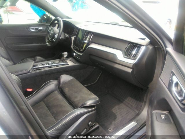 LYVA22RM3JB083654 Volvo Xc60 T6 R-design