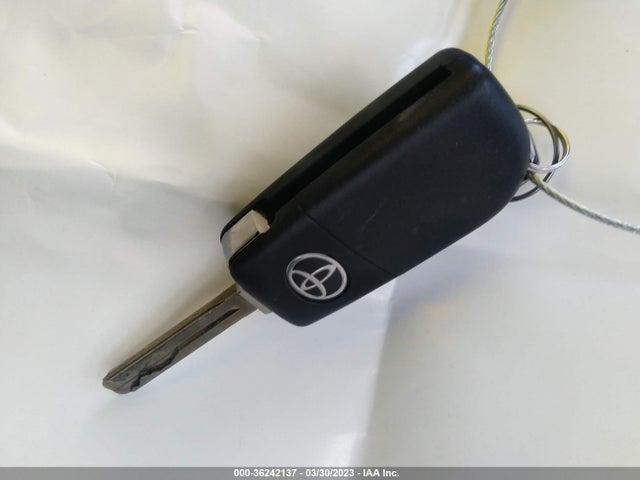 Toyota COROLLA LE 2021 5YFEPMAE0MP192681 Image 3