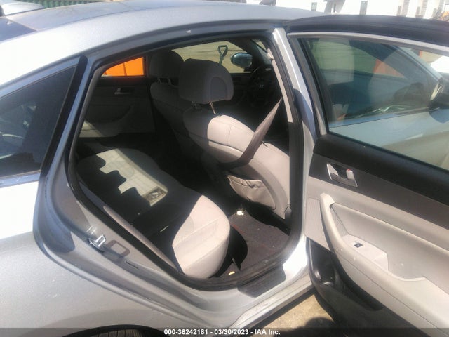 2015 HYUNDAI SONATA 2.4L SE VIN: 5NPE24AF6FH225268