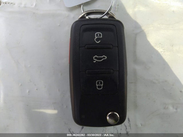 WVGAV7AX0GW576572 Volkswagen TIGUAN SE