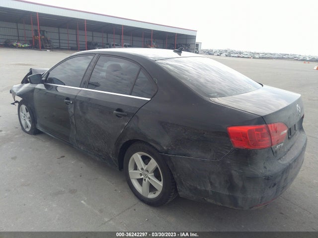 2013 VOLKSWAGEN JETTA SEDAN TDI W/PREMIUM VIN: 3VWLL7AJ5DM273990
