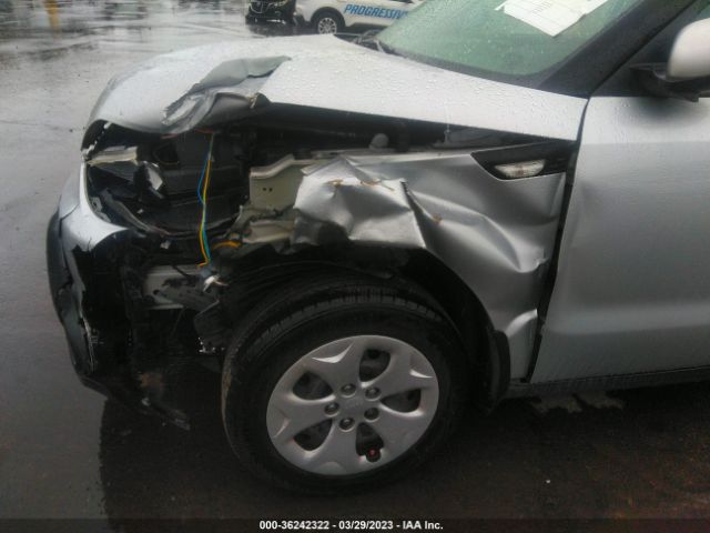 KNDJN2A26E7703702 KIA Soul Base