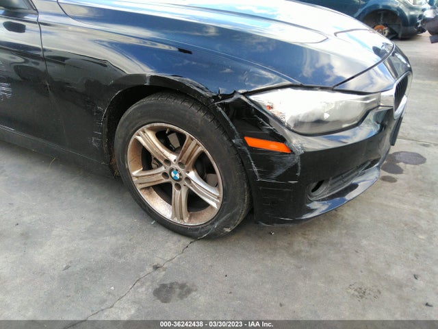 BMW 3 Series 320i 2015 WBA3B1G56FNT03355 Image 6