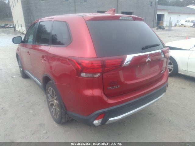 JA4AD2A32JZ008718 Mitsubishi Outlander Es