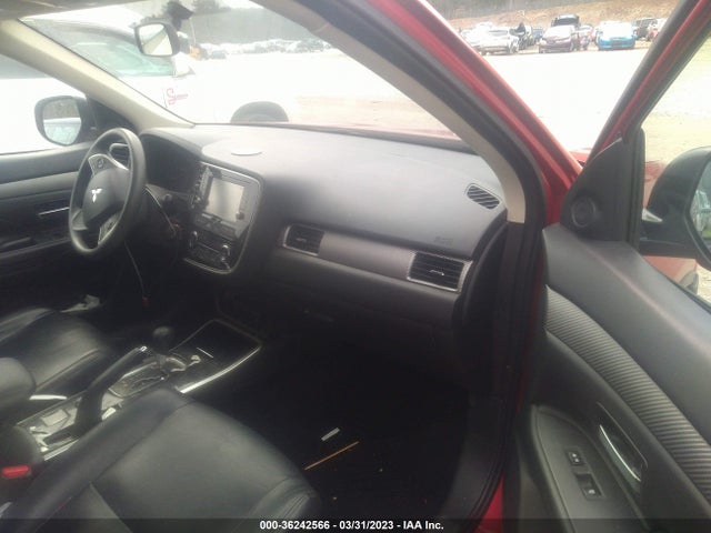 JA4AD2A32JZ008718 Mitsubishi Outlander Es