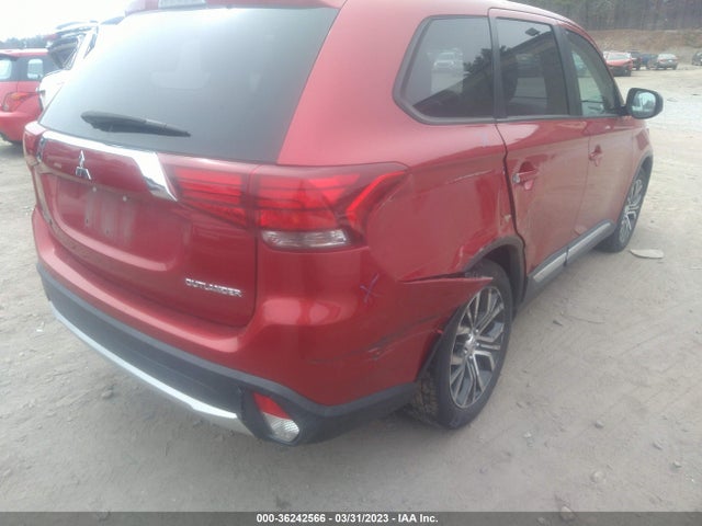 JA4AD2A32JZ008718 Mitsubishi Outlander Es