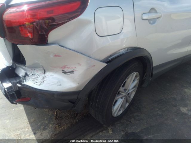 JN1BJ1CP2JW192902 Nissan Rogue Sport S
