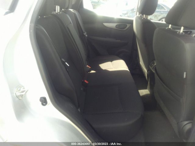 JN1BJ1CP2JW192902 Nissan Rogue Sport S