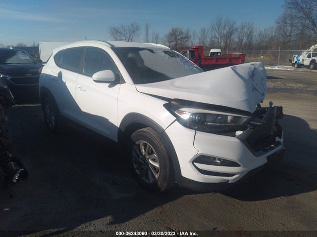 2016 KM8J33A41GU125554 main image