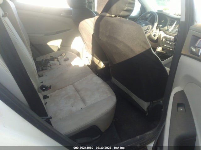 Hyundai TUCSON SE 2016 KM8J33A41GU125554 Image 9