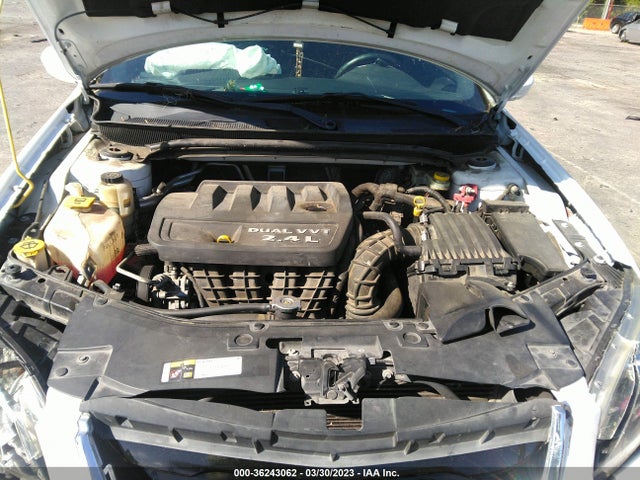 1C3CCBBB8EN158910 Chrysler 200 Touring