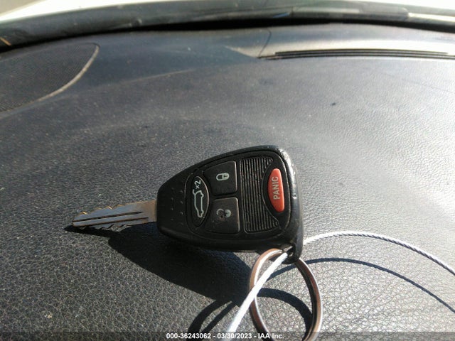 1C3CCBBB8EN158910 Chrysler 200 Touring