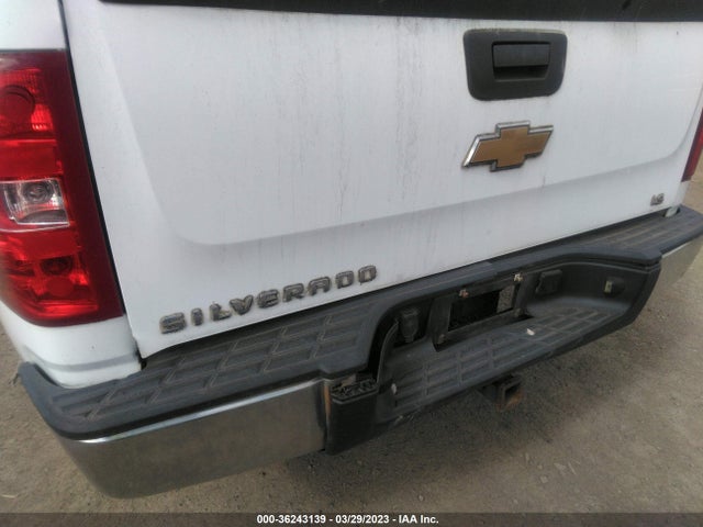 2008 CHEVROLET SILVERADO 1500 LS VIN: 3GCEC13C98G104910