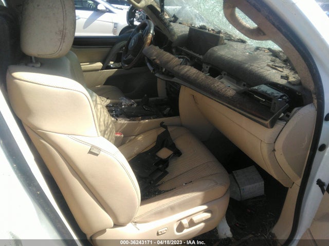 JTJHY7AX7G4217691 Lexus LX 570
