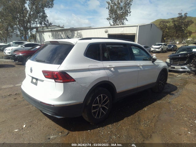3VV3B7AX9LM046098 Volkswagen Tiguan Se/sel/se R-line Black