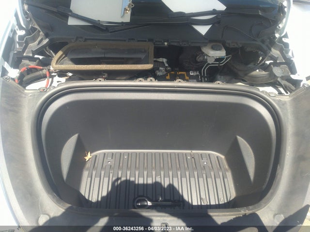 Tesla Model Y Long Range 2021 5YJYGDEE3MF097499 Image 11
