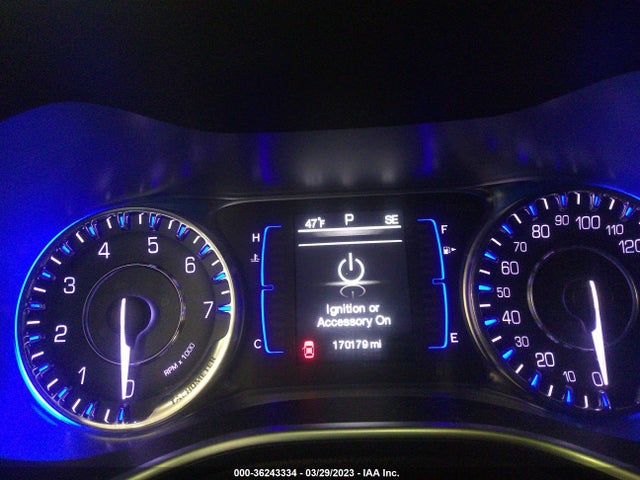 1C3CCCAB6FN689032 Chrysler 200 Limited