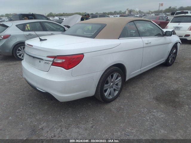 1C3BCBEB6EN137982 Chrysler 200 Touring