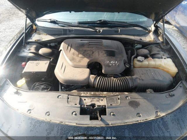 2C3CDXHG5GH318105 Dodge Charger Sxt