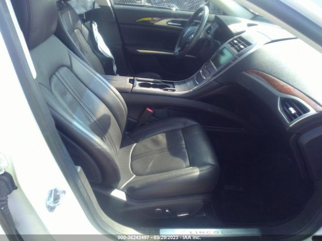 3LN6L2J9XER806327 Lincoln MKZ