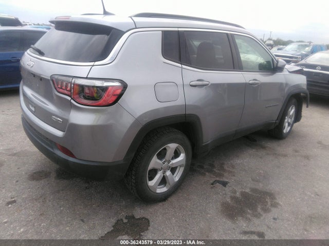 3C4NJCBB1JT108733 Jeep Compass Latitude