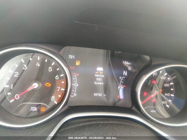 3C4NJCBB1JT108733 Jeep Compass Latitude