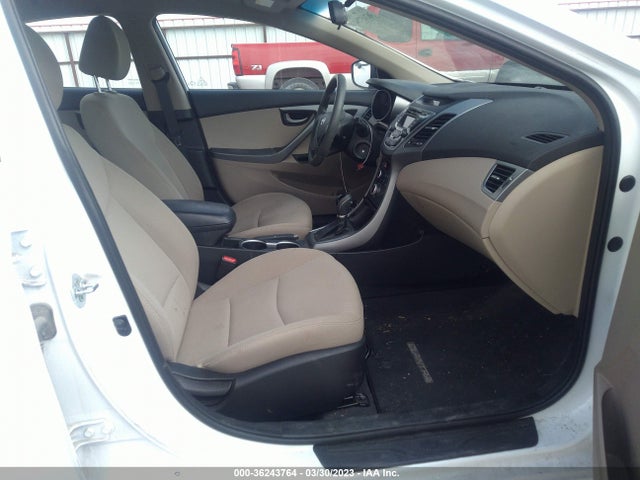 2016 HYUNDAI ELANTRA SE VIN: 5NPDH4AE4GH767374