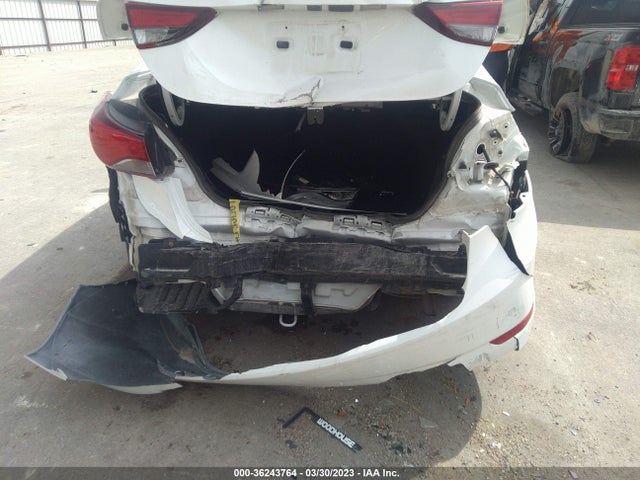 2016 HYUNDAI ELANTRA SE VIN: 5NPDH4AE4GH767374