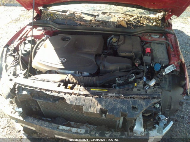 SJKCH5CP8JA049726 Infiniti Qx30 Premium
