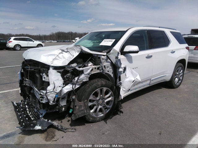 Chevrolet Traverse Premier 2018 1GNERKKW7JJ219369 Image 2
